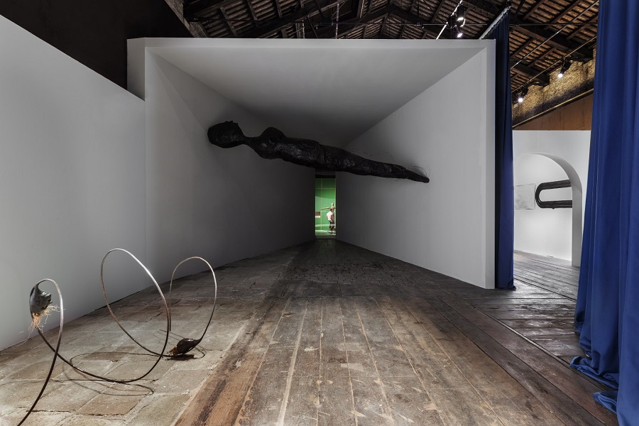 Biennale, labirinto, casa